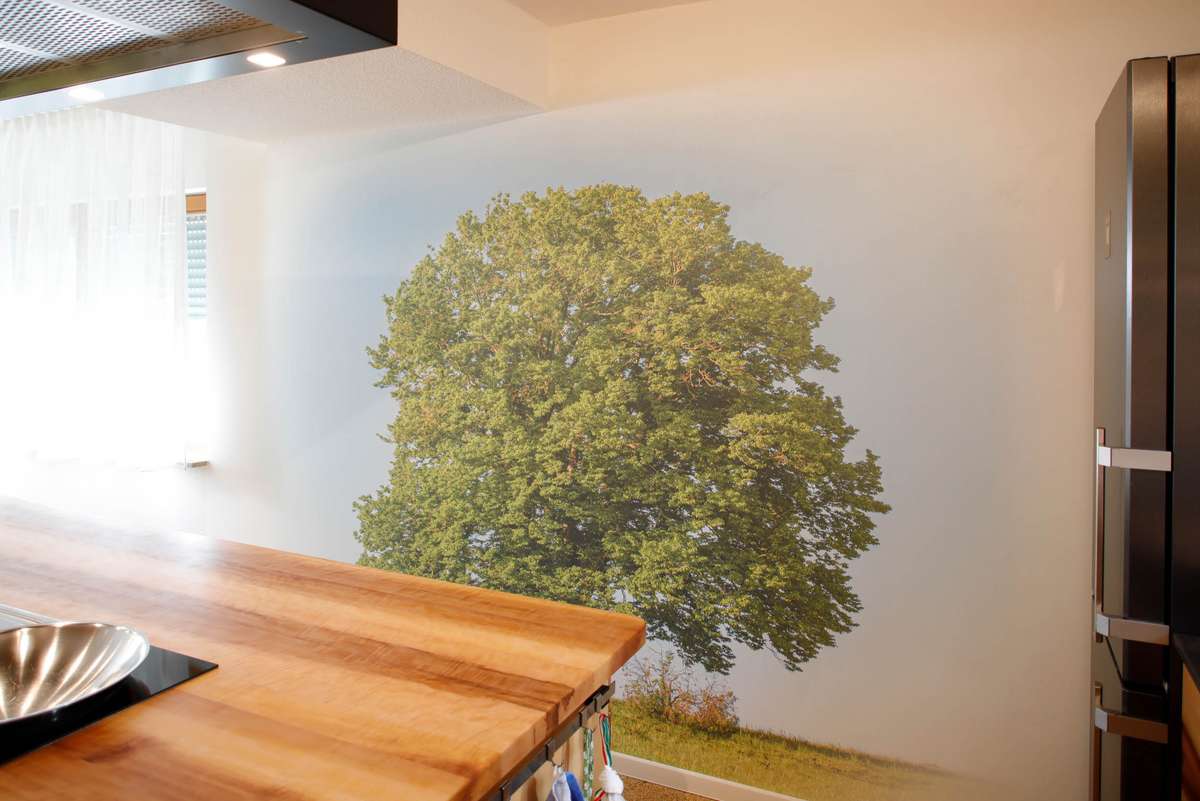 Fresco Textiltapete mit Baum 