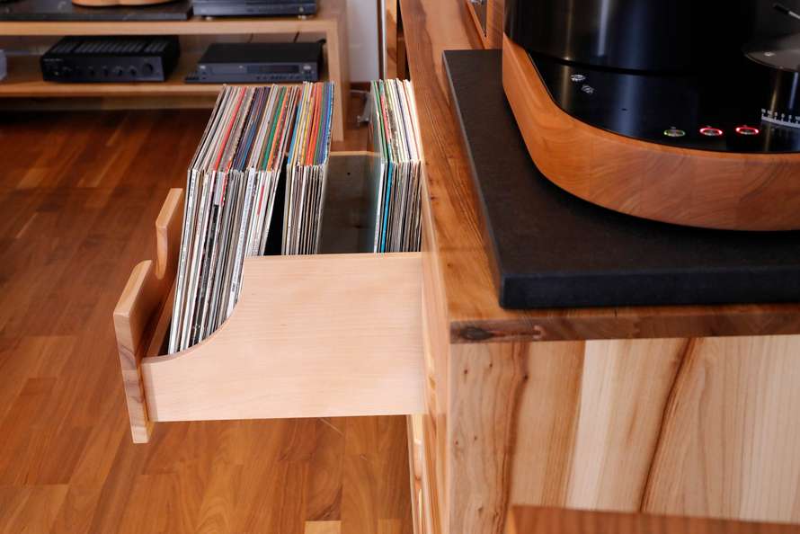 Schubladen für Vinyl ist praktischer als das Schallplattenregal 
