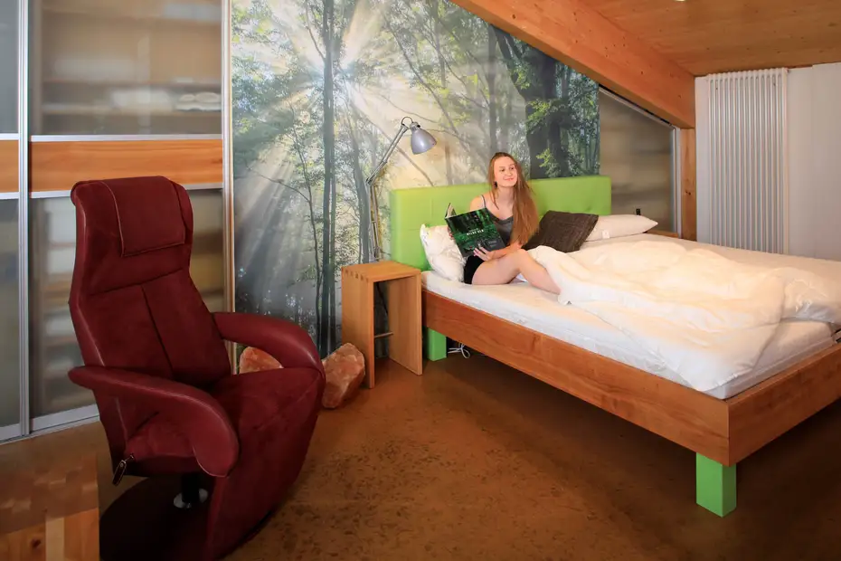 Massivholzbett in Kirschbaum Massivholzbett in Kirschbaum