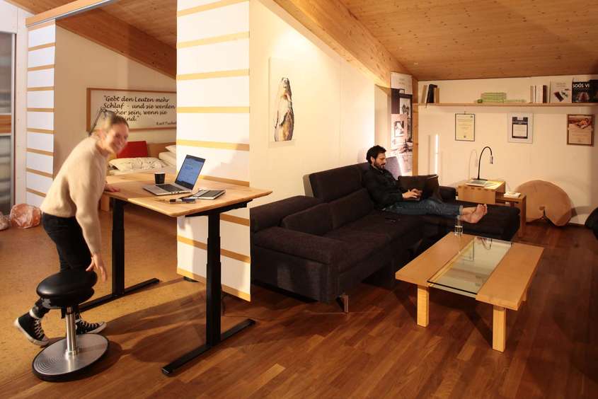 Höhenverstellbare Schreibtische aus Massivholz - elektrisch: Die