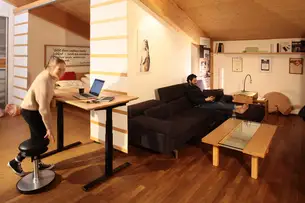 jede beliebige Höhe ist einstellbar jede beliebige Höhe ist einstellbar