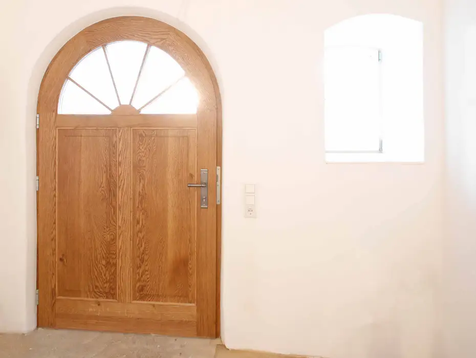 Massivholz-Haustür in Eiche 