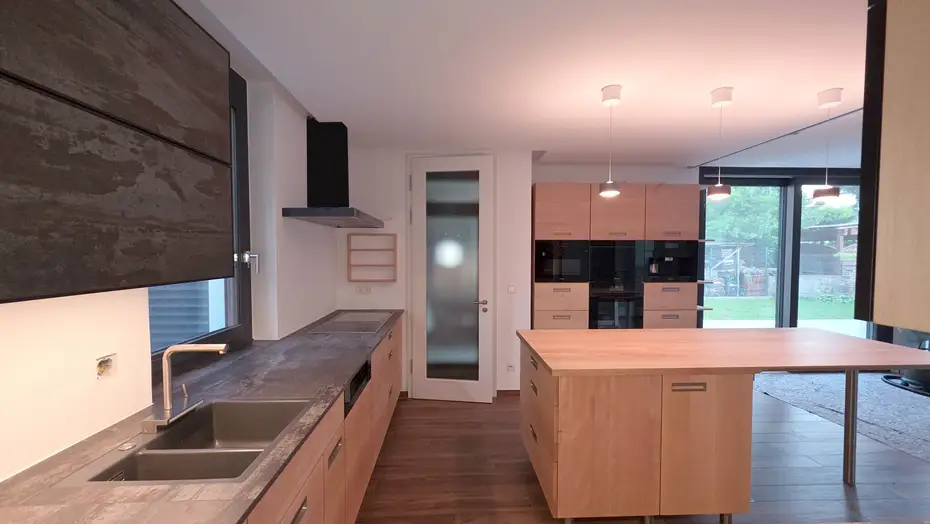 Arbeitsplatte und Fronten aus Keramik Industryal-Style Arbeitsplatte und Fronten aus Keramik Industrial-Style
