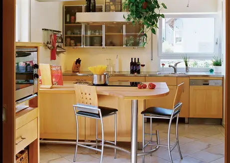 geschwungene Fußreling an der Buchenkochinsel 