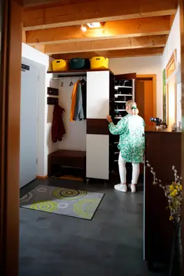 Garderobe aus Thermobuche