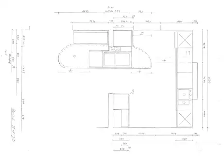 Grundriss der Massivholzküche in fränkischer Eiche Grundriss der Massivholzküche in fränkischer Eiche