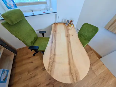 Haider Bürostuhl und farblich abgestimmter Besucherstuhl Haider Bürostuhl und farblich abgestimmter Besucherstuhl