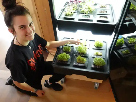 Praktikantin Simona Weigl Praktikantin Simona Weigl