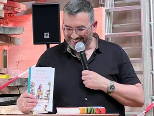 Martin Lösch von der Buchhandlung Lösch in Hersbruck Martin Lösch von der Buchhandlung Lösch in Hersbruck