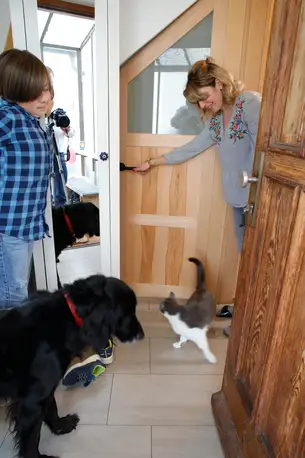 Anspruchsvolle Massivholztüren mit Schräge Anspruchsvolle Massivholztüren mit Schräge