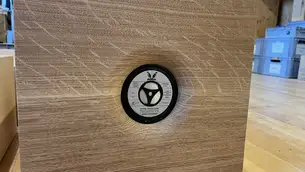 Hornfräsung im Schallplattenschrank Hornfräsung im Schallplattenschrank