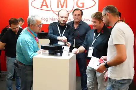 Messestand der Analog-Manufaktur-Deutschland AMG Messestand der Analog-Manufaktur-Deutschland AMG