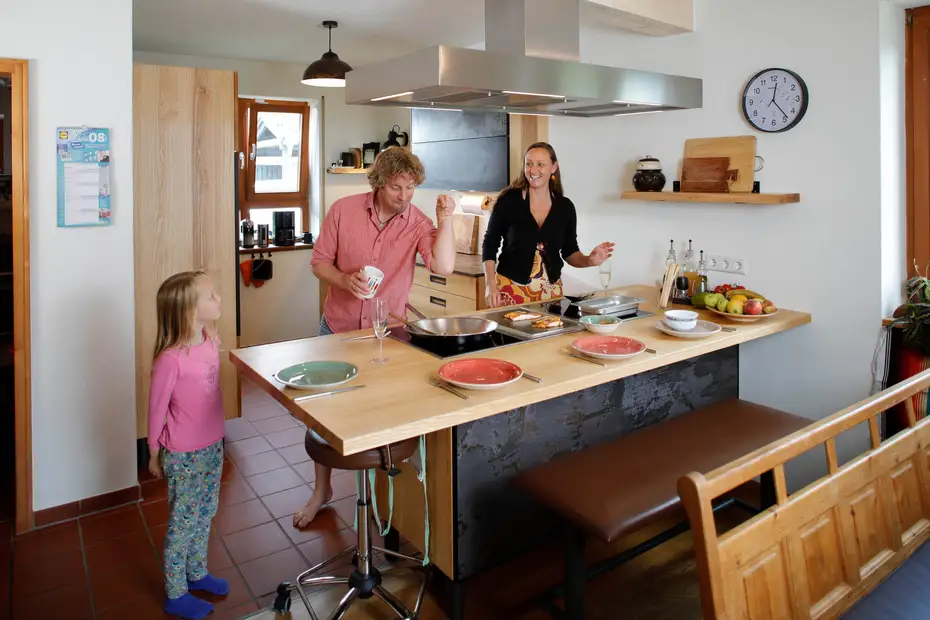 Massivholzküche von Bine und Florian