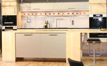 Miele Titan Massivholz Design Küche