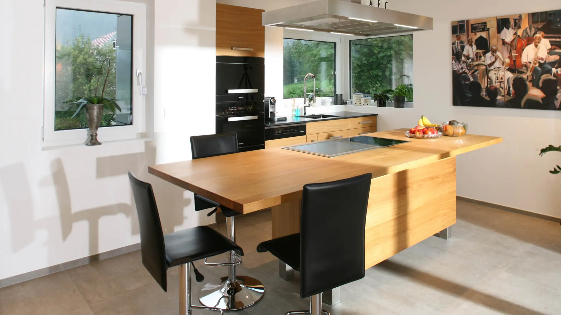 Massivholzküche in der Eiche der Hersbrucker Alb Massivholzküche in der Eiche der Hersbrucker Alb