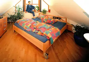 Marias Rollbett aus Buchenmassivholz Marias Rollbett aus Buchenmassivholz