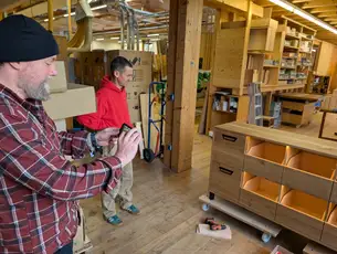 Fotografieren des Schallplattenschrankes Fotografieren des Schallplattenschrankes