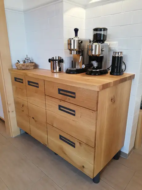 Kaffeespezial-Ensemble in massiver Eiche Kaffeespezial-Ensemble in massiver Eiche