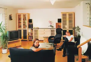 Wohnzimmer mit integrierter Hifi-Anlage Wohnzimmer mit integrierter Hifi-Anlage