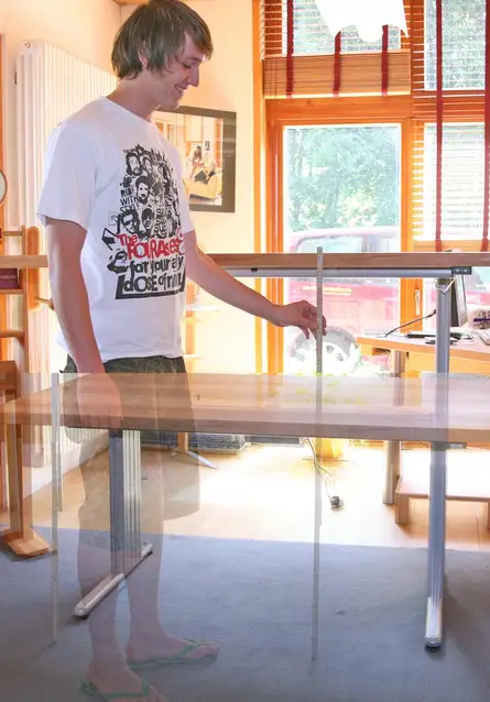 Sitz-Steharbeitsplatz als Stehpult