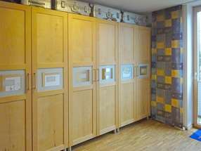 Klappbett-Umgebung im Schrank- und Gästezimmer 