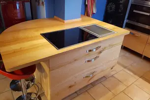 Raffinierte Kochinsel mit Tepan Yaki 