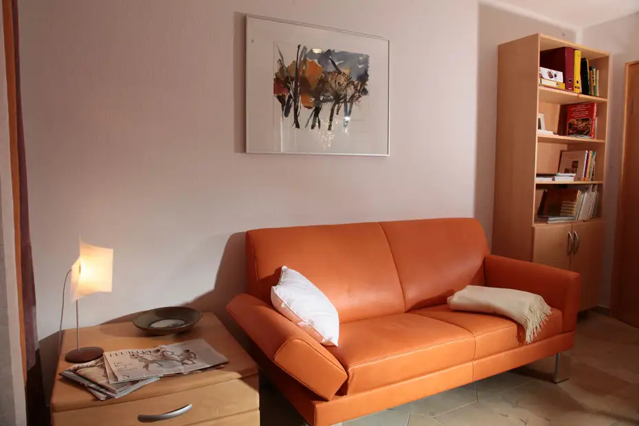 Jori Sofa und zusätzlicher Stauraum