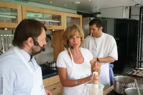 Dagmar Wöhrl kochte mit Sternekoch Fabian Feldmann