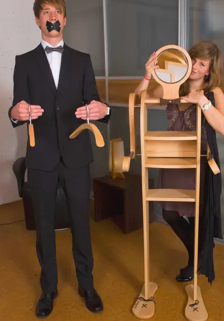 Stummer Diener Giovanni aus dem Holz der Region