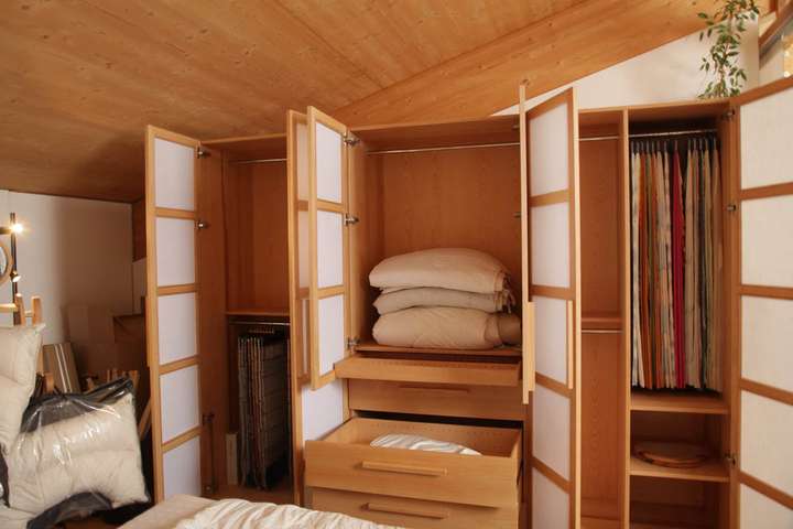 Schlafzimmer aus Buche, Eiche, Nussbaum oder Glas von den Möbelmachern