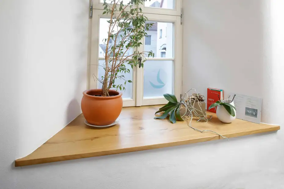 Fensterbrett aus Massivholz 