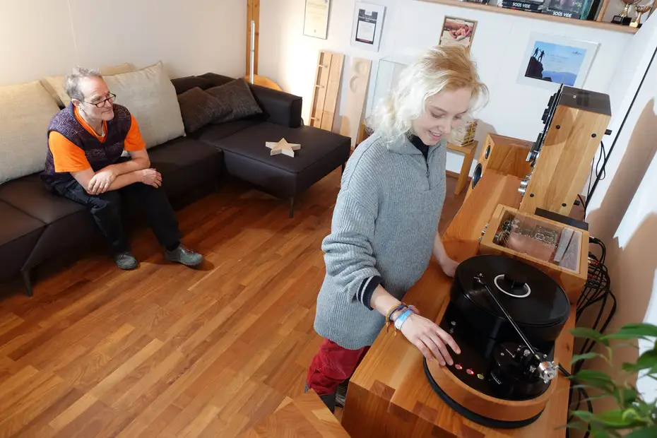 Plattenspieler Viella der Analog Manufaktur Germany Plattenspieler Viella der Analog Manufaktur Germany