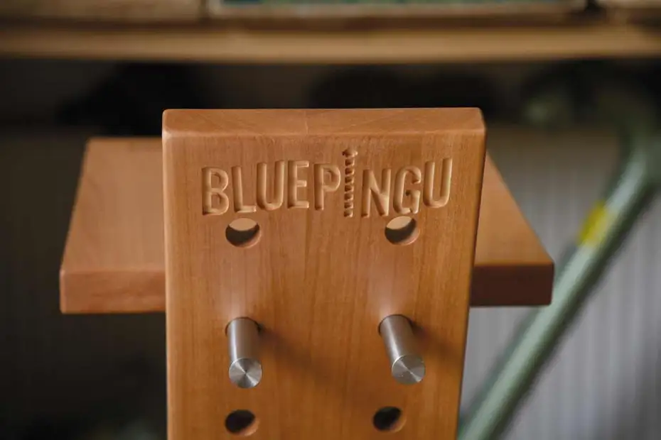 Standing Desk in solid wood with logo 