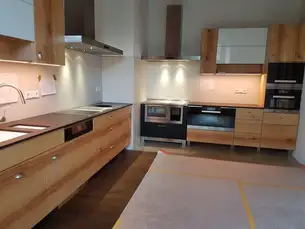 Schlossküche aus Kernbuche 