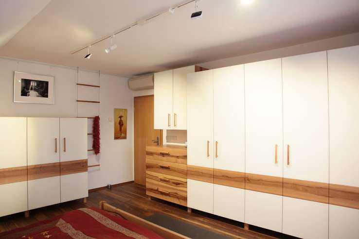 Massivholzmöbel und Massivholzküchen nachhaltig: Die Möbelmacher