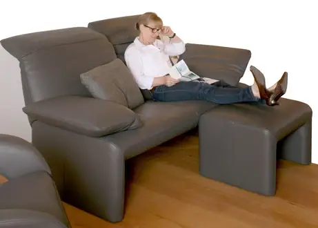 Das Sofa Linea von Jori