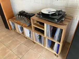 Röhrenverstärker und Edel-Plattenspieler Röhrenverstärker und Edel-Plattenspieler