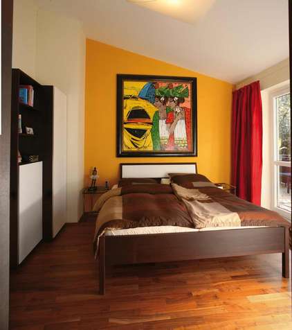 Schlafzimmer aus regionalem Massivholz 2006-9: Die Möbelmacher