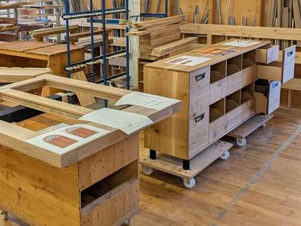 Schallplattenschrank in der Werkstatt 