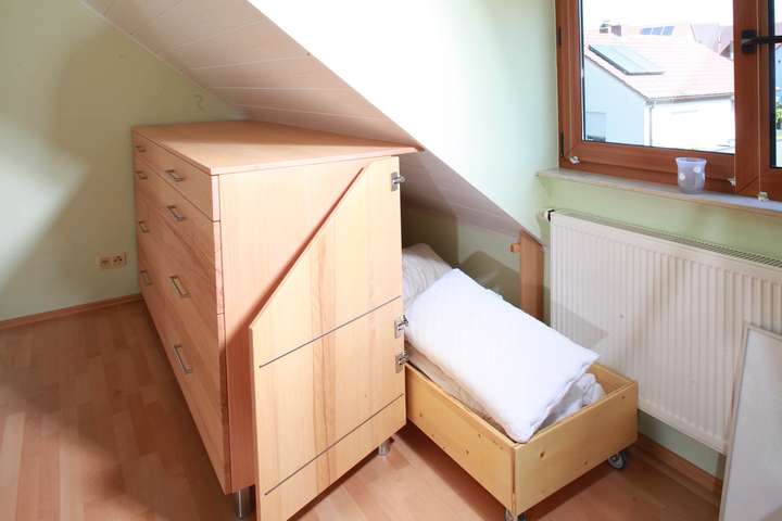 Schlafzimmer aus Massivholz von den Möbelmachern aus Franken 2012 bis