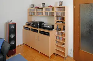 Hifi-Sideboard mit CD-Regal Hifi-Sideboard mit CD-Regal