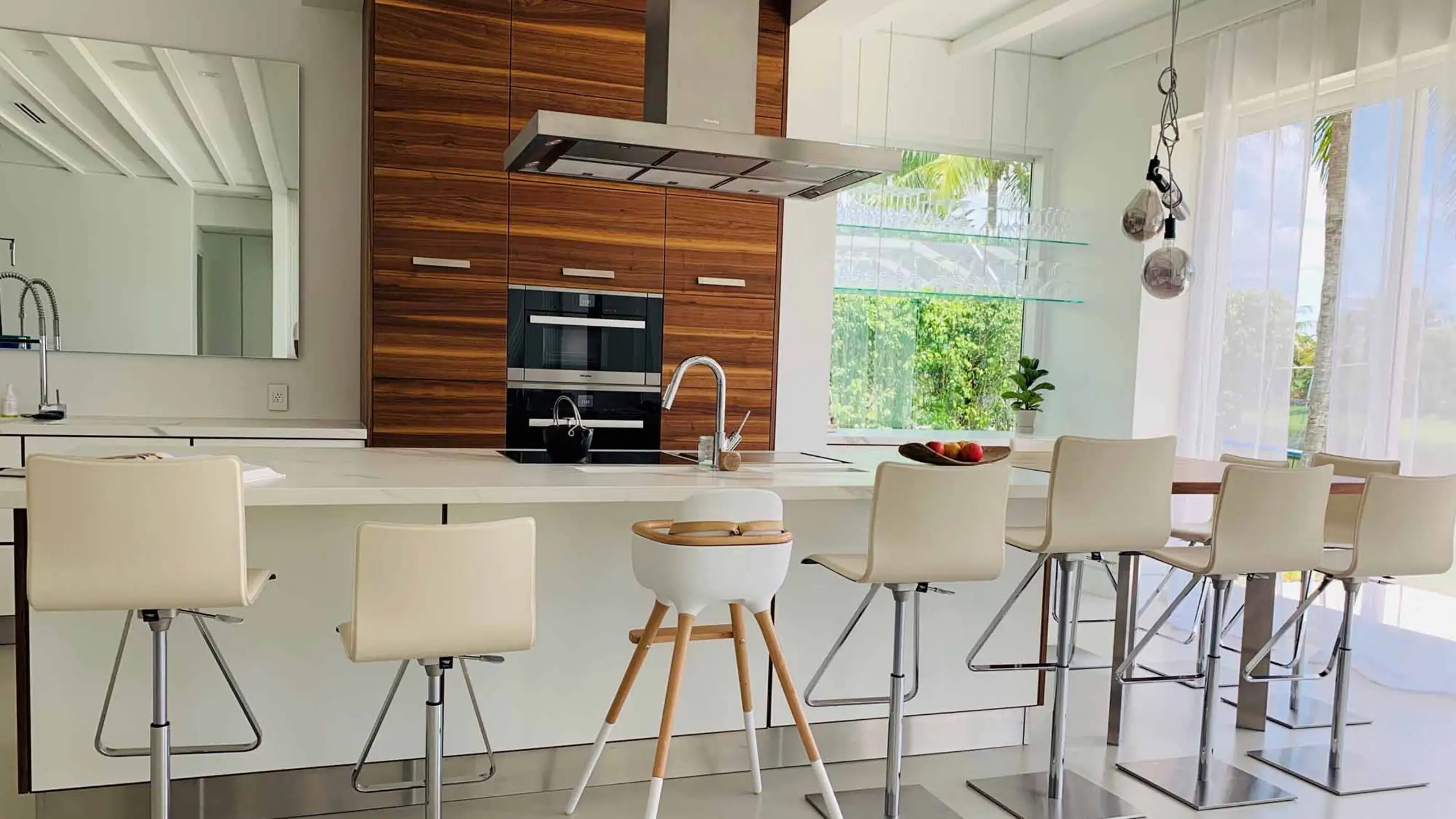 Massivholzküche in Miami Küche von Felix und Martha-Maria in Miami