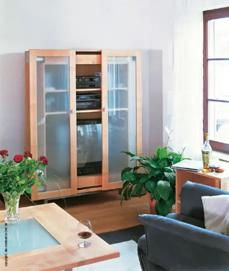 TV-Schrank versteckt Fernseher TV-Schrank versteckt Fernseher