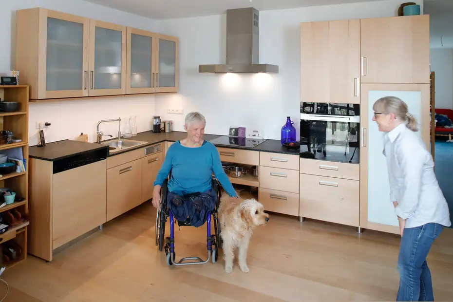 Barrierefreie Massivholzküche in Radolfszell