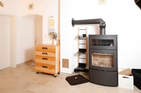 Kommode im Gang aus Buche Massivholz 