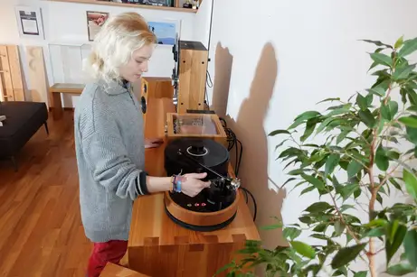 Plattenspieler Viella von der Analog Manufaktur Germany Plattenspieler Viella von der Analog Manufaktur Germany