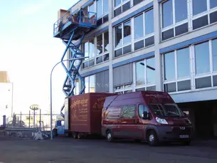 Monbtage von ObjektREgalen für Bücher 