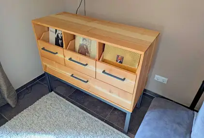 Schallplattenschrank Industrial Style