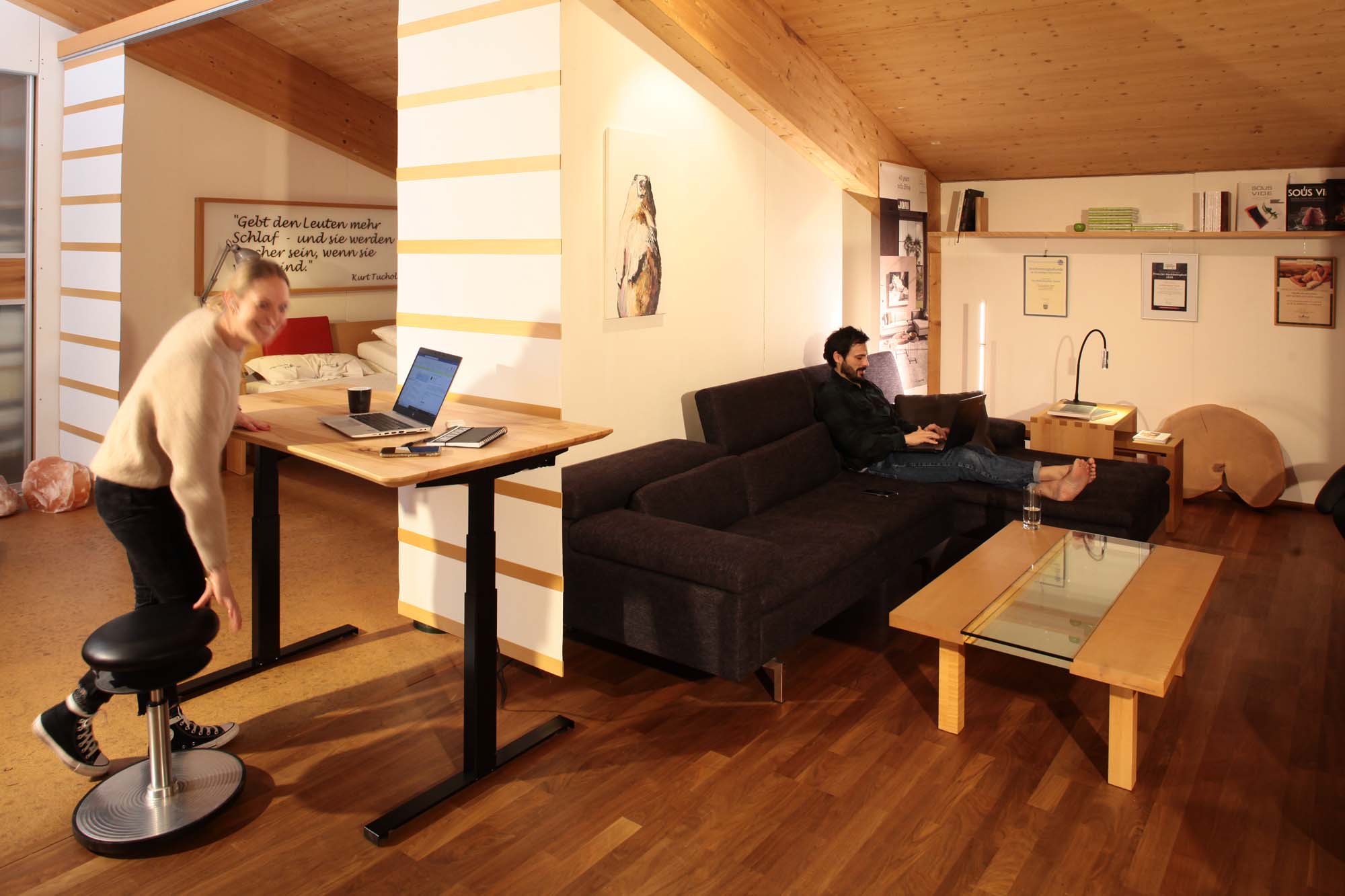 Höhenverstellbare Schreibtische aus Massivholz - elektrisch: Die